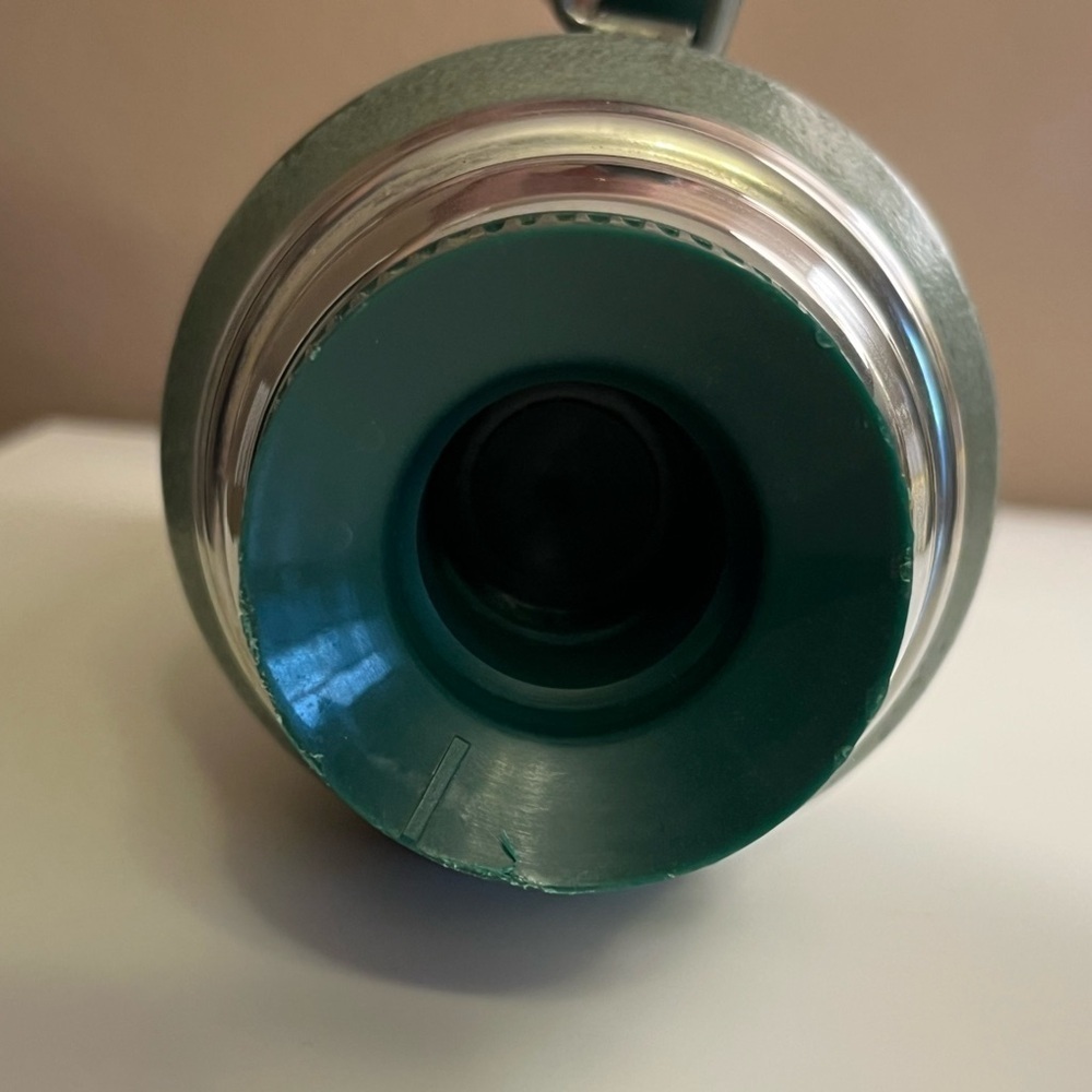 Vintage Stanley Green Thermos Aladdin Half Gallon / 2 Qt. No. RH94 - Picture 13 of 16